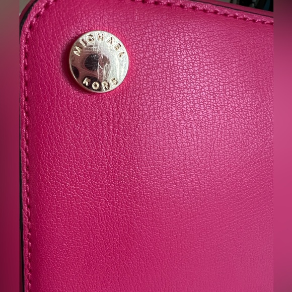 EUC Michael Kors Leather "Cindy" (Domed Satchel) - Picture 5 of 13